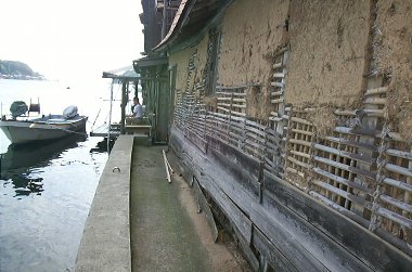 �ɍ��E�a��̏ꏊ�E������